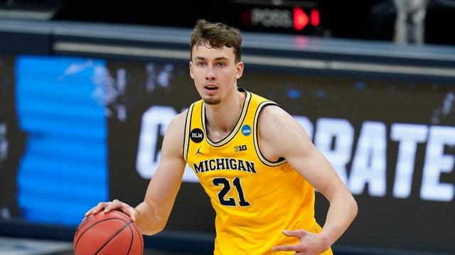 外线牵制与 外线牵制与